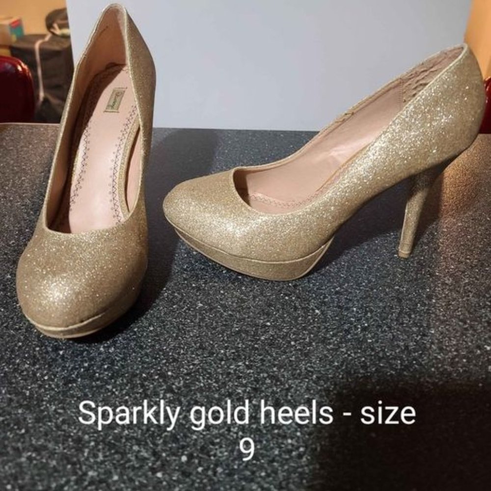 Sparkly gold heels